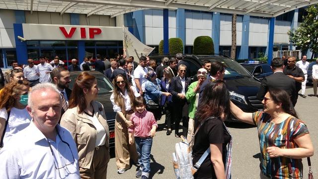 CHP lideri Özgür Özel 'Çay Mitingi'ne katıldı: "Üreticinin derdi, bizim derdimizdir" 640xauto