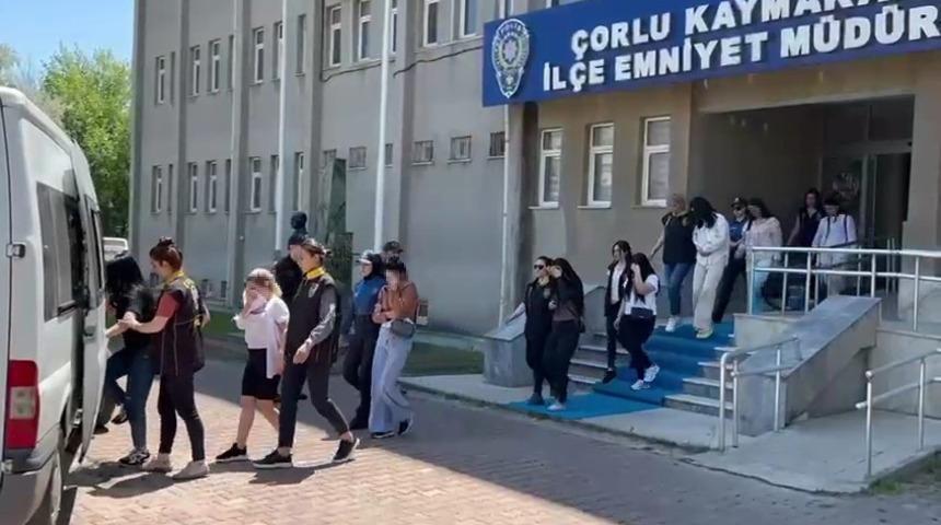 Rezidansa fuhuş baskını! Kendilerini böyle savundular: 'Dadı olmaya geldik...'