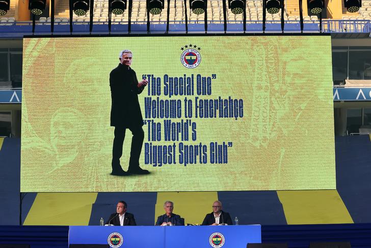 Tüm dünya Fenerbahçe'yi konuştu, Avrupa basını şaşkınlığını gizleyemedi! Mourinho'nun imzası sonrası bu başlıkları attılar: Çılgın kalabalık G1