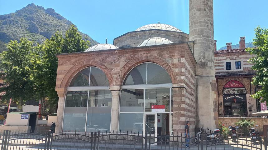 Camiye bıraktığı not müftüyü duygulandırdı 'Zaten kullanılması için koyduk! Gerçekten çok iyi niyetli'