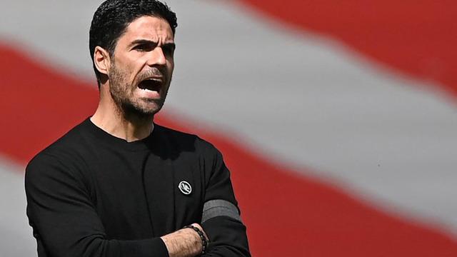 Arsenal'da neredeyse tüm takımla yollar ayrılıyor!