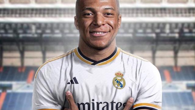 Futbol tarihini değiştirecek transfer açıklandı! Fransız yıldız Kylian Mbappe resmen Real Madrid'de!