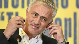 Jose Mourinho ilk hamlesini yaptı! Fenerbahçe'nin yıldız isminin biletini kesti...