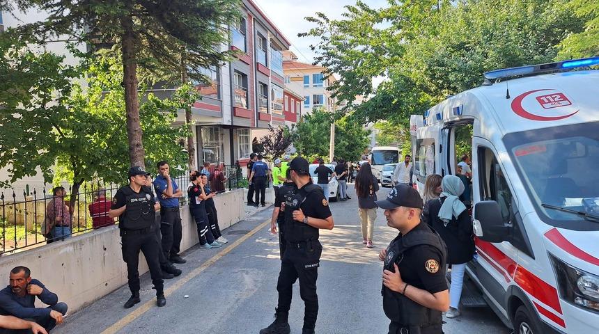 SON DAKİKA | Ankara'da dehşet! Eşini ve evde birlikte yakaladığı kişiyi öldürüp, intihar etti