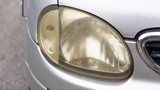Sararmış far nasıl parlatılır? İçten sararan far nasıl temizlenir? Sararmış far parlatma yöntemleri