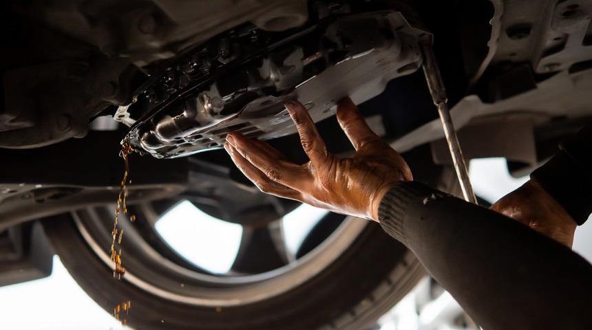 Şanzıman yağı ne zaman değişir? Şanzıman yağı değişimi nasıl yapılır? Şanzıman yağı bittiğini nasıl anlarız?