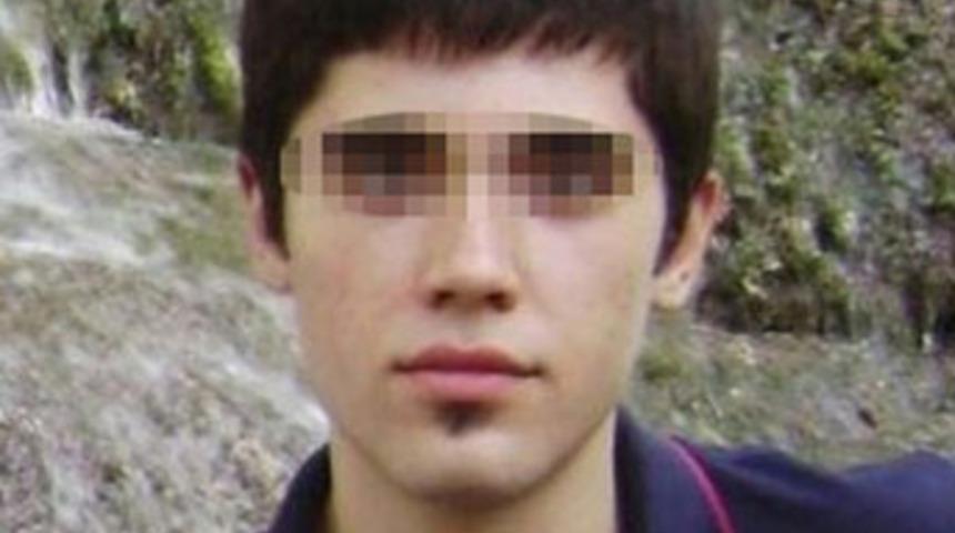 Annesinin boğazını kesti sonra intihar etti