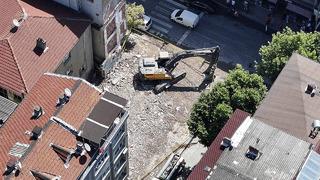 Küçükçekmece'de çöken binanın sahibinin ifadesi ortaya çıktı! Suçu kamyonlara attı: Devletin 'Yarısı Bizden' kampanyasına başvurdum
