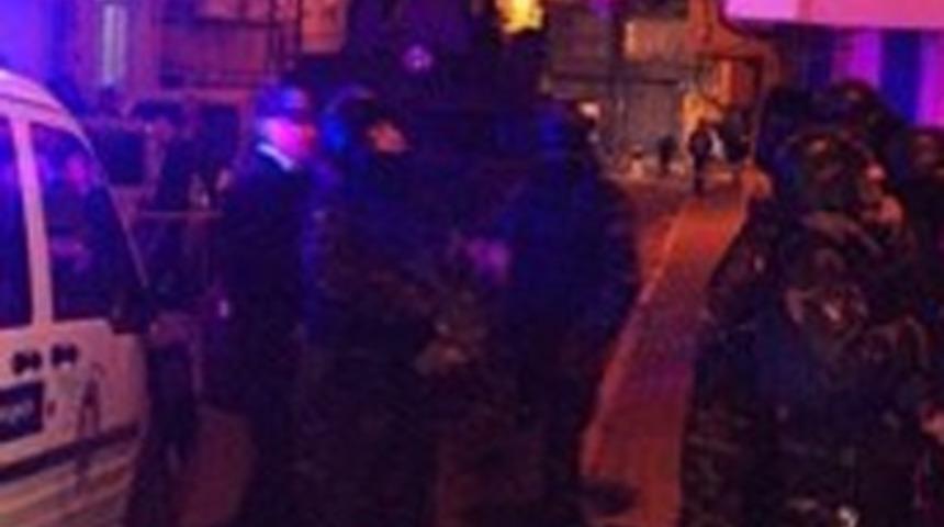 Bağcılar'da polise silahlı saldırı