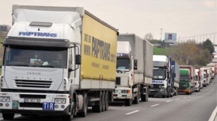 Kapıkule yolunda TIR kuyruğu