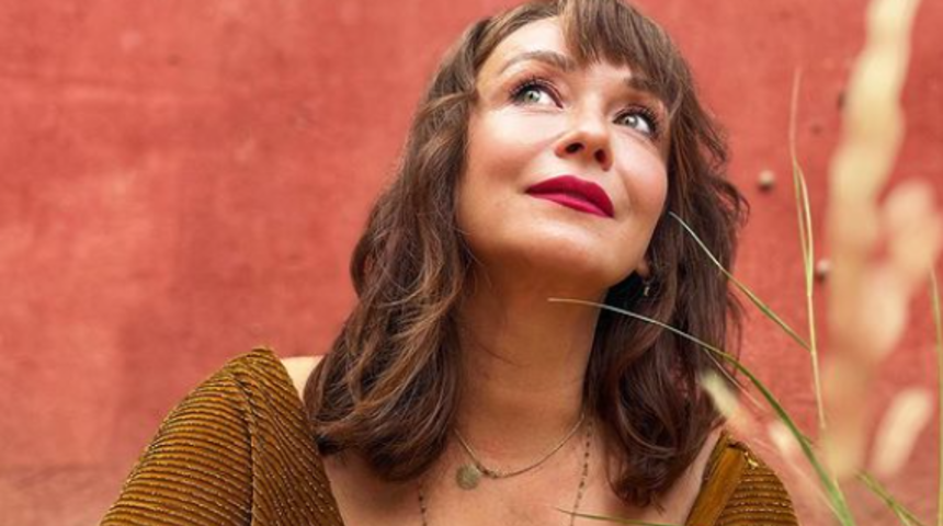 Yan Oda'nın yıldızı Başak Daşman evlendi! İşte nikahtan ilk kare