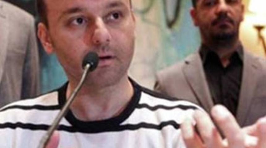 Gazeteci C&uuml;neyt &Uuml;nal, T&uuml;rkiye'ye giriş yaptı