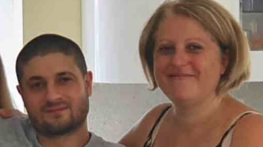 63 yaşındaki baba suçlandı! Anne ve oğlu evlerinde ölü bulundu... Polis karşılaştığı manzaraya inanamadı