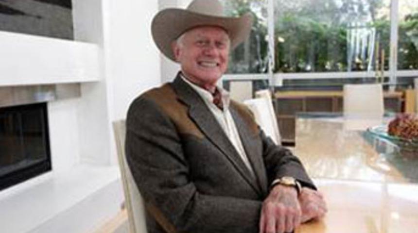 Dallas&rsquo;ın J.R.&rsquo;ı yaşamını yitirdi