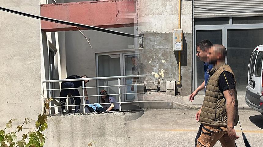 Bolu'da evde eşini başka bir adamla yakalamıştı! Aldatılan koca sınır dışı edildi