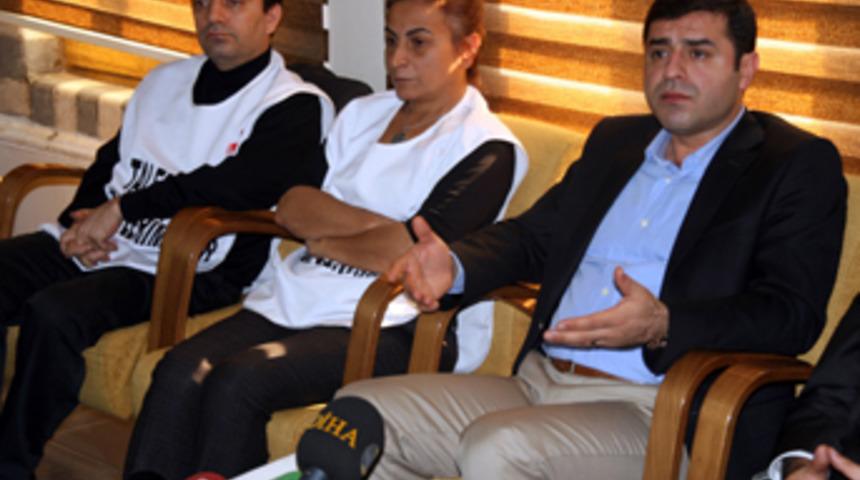 Demirtaş: &Ouml;calan'ın asılması m&uuml;mk&uuml;n değil