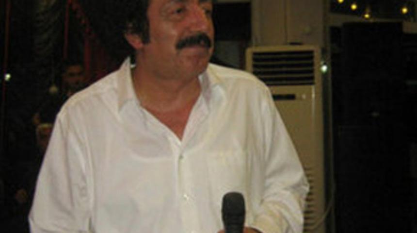 M&uuml;sl&uuml;m G&uuml;rses yoğun bakımda!