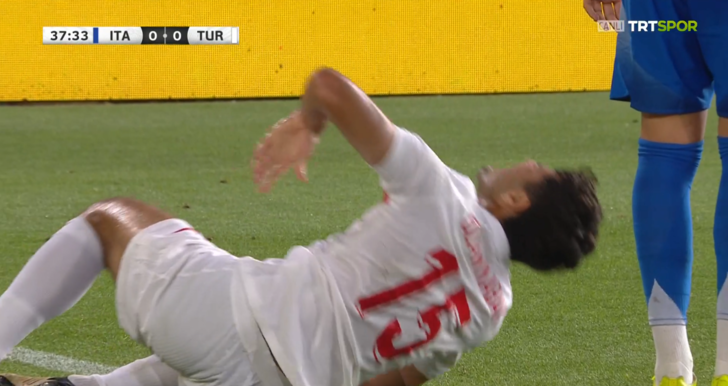 Avrupa Şampiyonası öncesi Ozan Kabak'tan kötü haber! Yaşadığı sakatlık sonrası sahayı sedyeyle terk etti G4