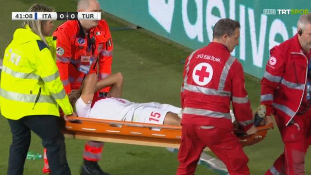 Avrupa Şampiyonası öncesi Ozan Kabak'tan kötü haber! Yaşadığı sakatlık sonrası sahayı sedyeyle terk etti