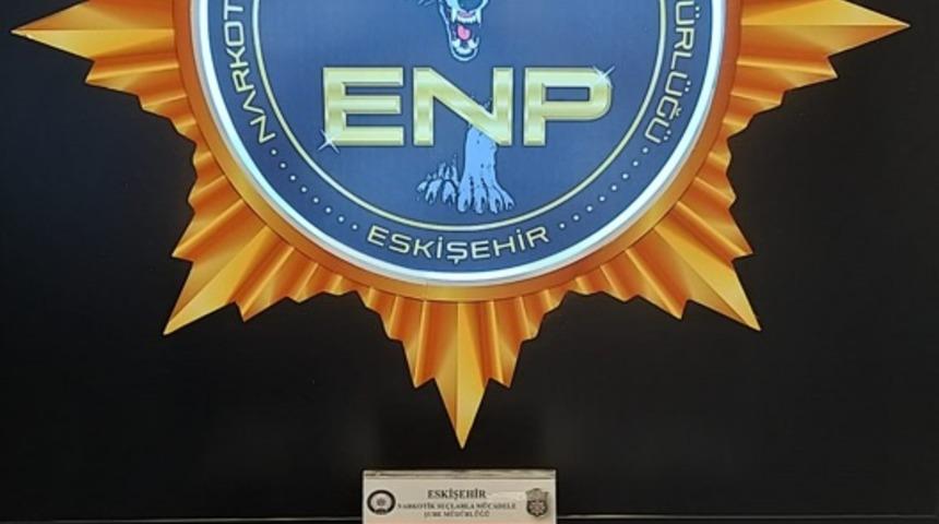 Eskişehir'de uyuşturucu operasyonunda yakalanan 2 şüpheli tutuklandı