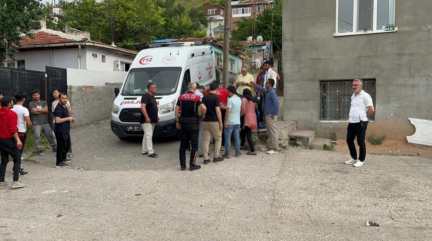 Afganlar birbirine girdi, sebebi 'pes' dedirtti! Ortalığı savaş alanına çevirdiler