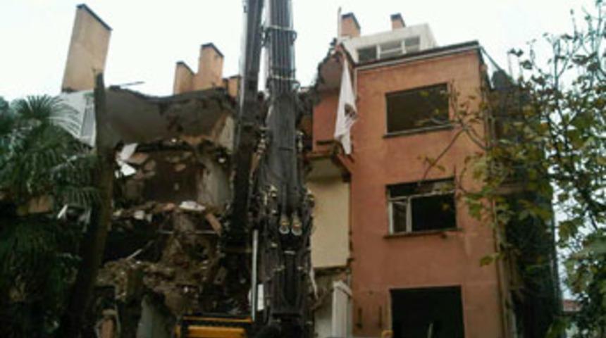 Bağdat Caddesi'nde ilk kazma vuruldu