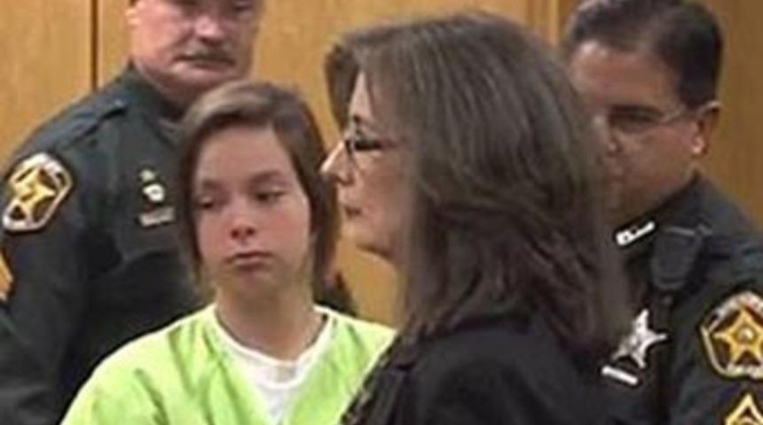 Annesi kızmasın diye bebeğini boğdu