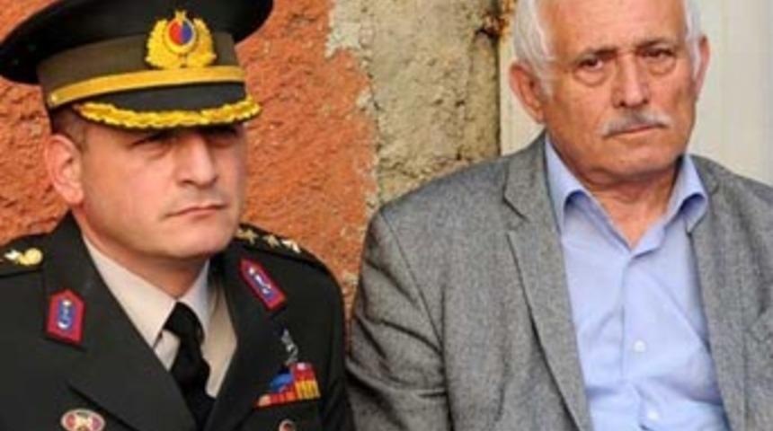 Şehit babası: File fare avlatıyorlar