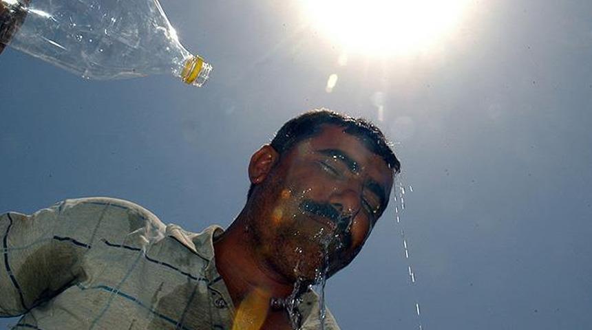 Türkiye kavruluyor! Adana'da termometreler 50 dereceyi gördü