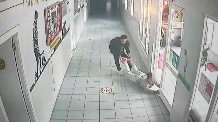 Down sendromlu öğrenciyi yerlerde sürükleyip, tekme attı! O öğretmen hakkında karar verildi