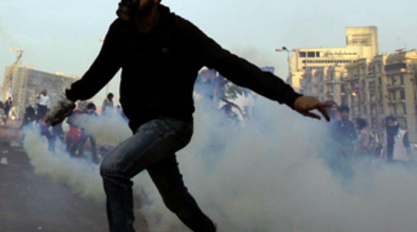 Tahrir yine karıştı