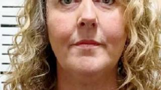 Anaokulunda tepki çeken anlar! Yemek atıklarını ağlayan çocuğun yüzüne sürdü... Kendi suçunu başka bir çocuğun üzerine attı