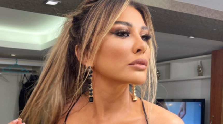 Selen Görgüzel bikinili görüntülendi! 'Kalçasına dolgusu' yorumunu görünce kendini tutamadı  