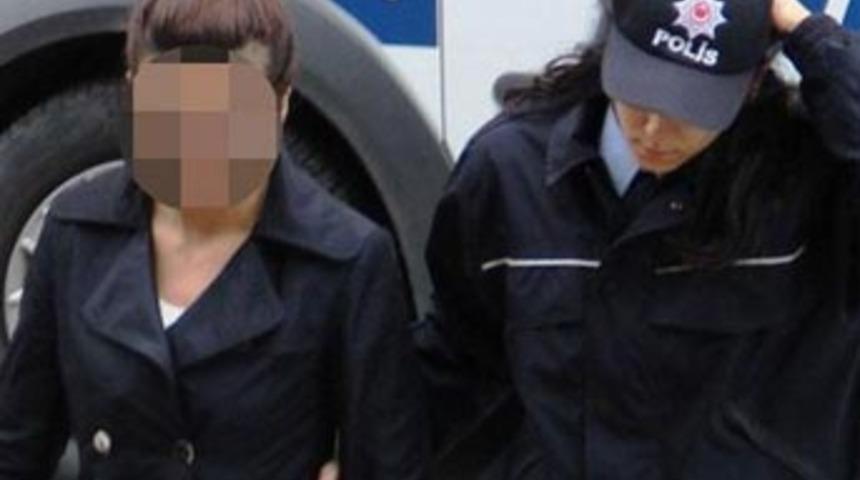 Tecav&uuml;zc&uuml;s&uuml;n&uuml;n evini kundakladı