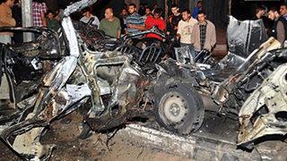 İsrail savaş uçakları, basın aracını vurdu