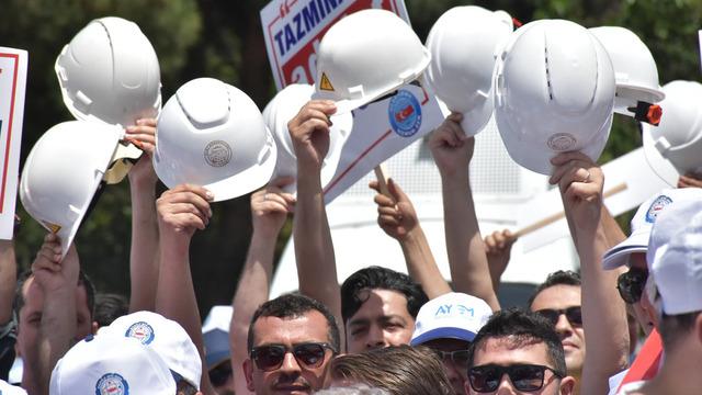 Hazine Bakanlığı önünde 'tasarruf' protestosu! Kazanımlarımız bir bir elimizden alınıyor