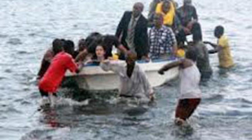 Uçak denize düştü yolcuların tamamı kurtuldu