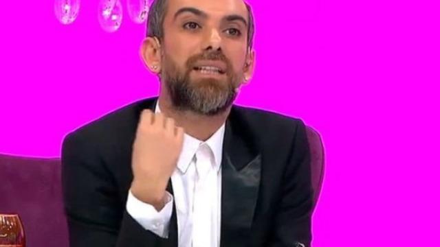 Ünlü modacı Hakan Akkaya davet tarzıyla dillere düştü! 'Sünnetimden kalma bir etek' 