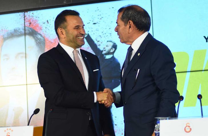 Galatasaray, Okan Buruk'a imza töreni düzenlendi! Tecrübeli çalıştırıcı 2 yıllık sözleşme imzaladı