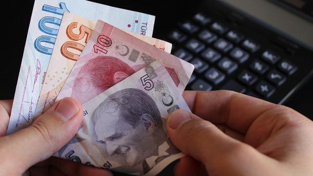 Milyonlarca çalışan bekliyor! Asgari ücrete ara zam için kritik toplantı! 3 sendika katıldı