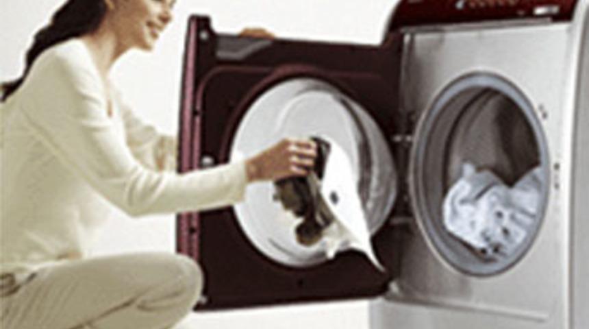 Bakan'dan öneri: Çamaşırlarınızı gece yıkayın