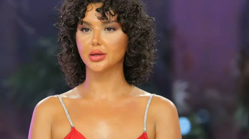 Doya Doya Moda jürisi Yasemin Yılmaz fena yakalandı! Ünlü futbolcuyla...