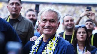 Jose Mourinho, Fenerbahçe yönetiminden 50 milyon euro'luk golcüyü istedi! ''Siz parada anlaşın, ben ikna ederim''