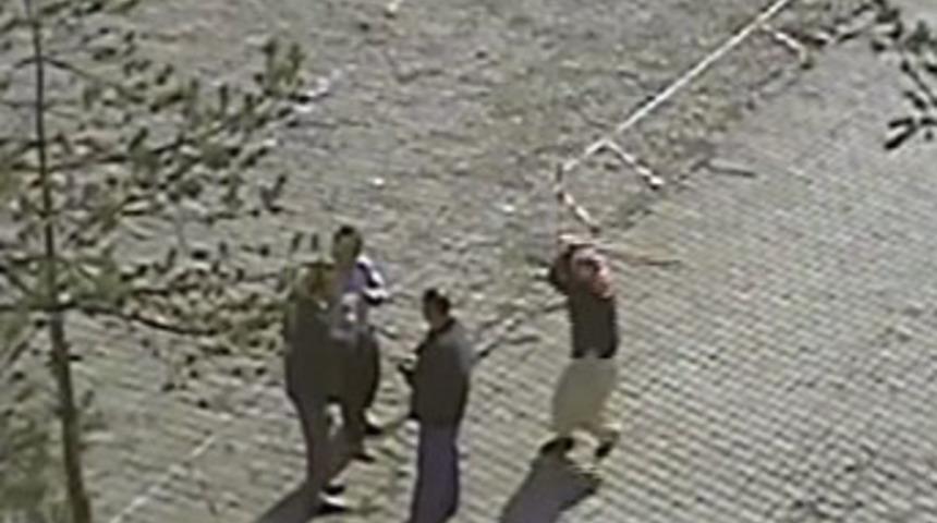 Kadından adama meydan dayağı