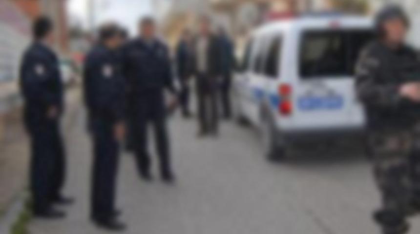 11 saat direnip kendini vurdu