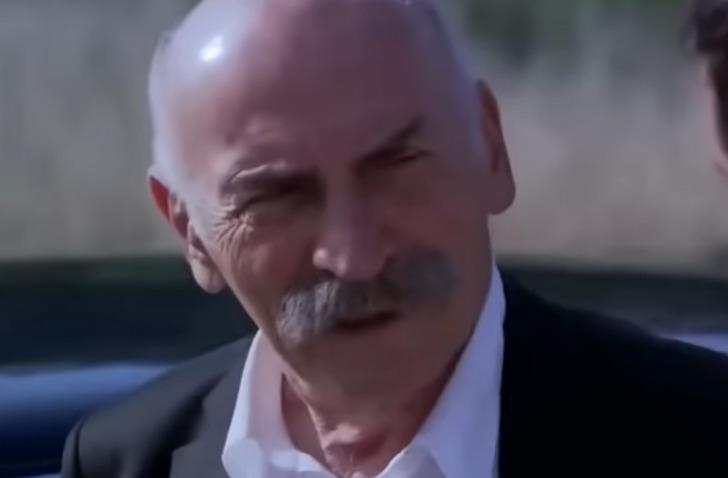 Mezarına isminin yazılmamasını vasiyet etmişti! Tuncel Kurtiz'in mezarının son hali gündemde