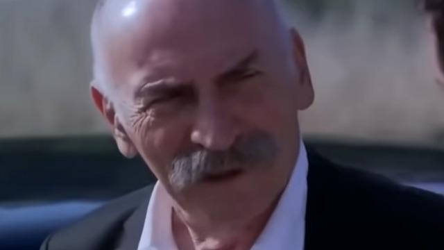 Mezarına isminin yazılmamasını vasiyet etmişti! Tuncel Kurtiz'in mezarının son hali gündemde