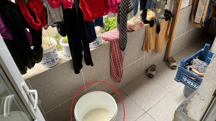 Oyun oynarken süt kovasına düşen bebek ölümle burun buruna: Kayseri'de feci olay