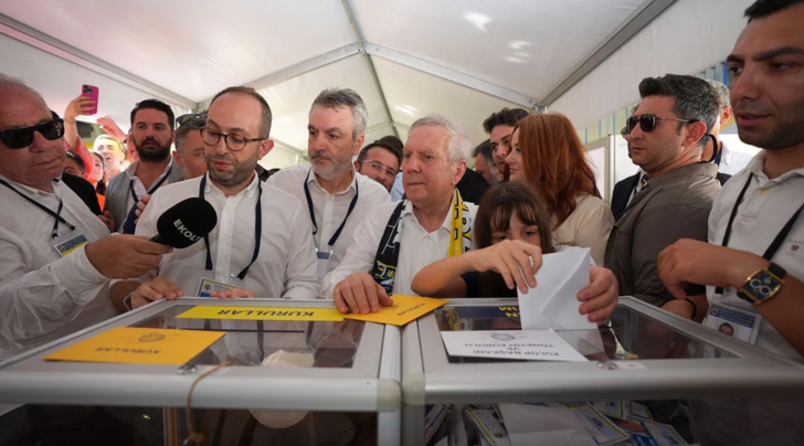 Fenerbahçe'de tarihi seçimi büyük bir farkla Ali Koç kazandı! G2