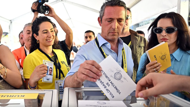 Fenerbahçe'de tarihi seçimi büyük bir farkla Ali Koç kazandı! G1